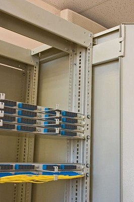 Шкаф комбинированный с органайзерами левый  19"+10" 45U 900х600х2200 мм ВОКС-Ф-9645Л-О ССД в Ростове-на-Дону